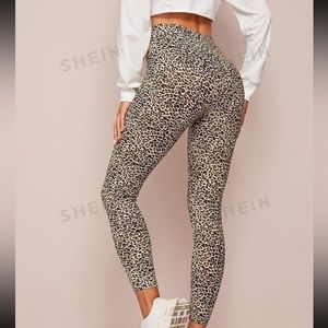 Shien Clasi Leopord Print High Rise Leggings